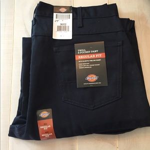 Men’s Dickies 6 pocket twill Work pants. 36/32
